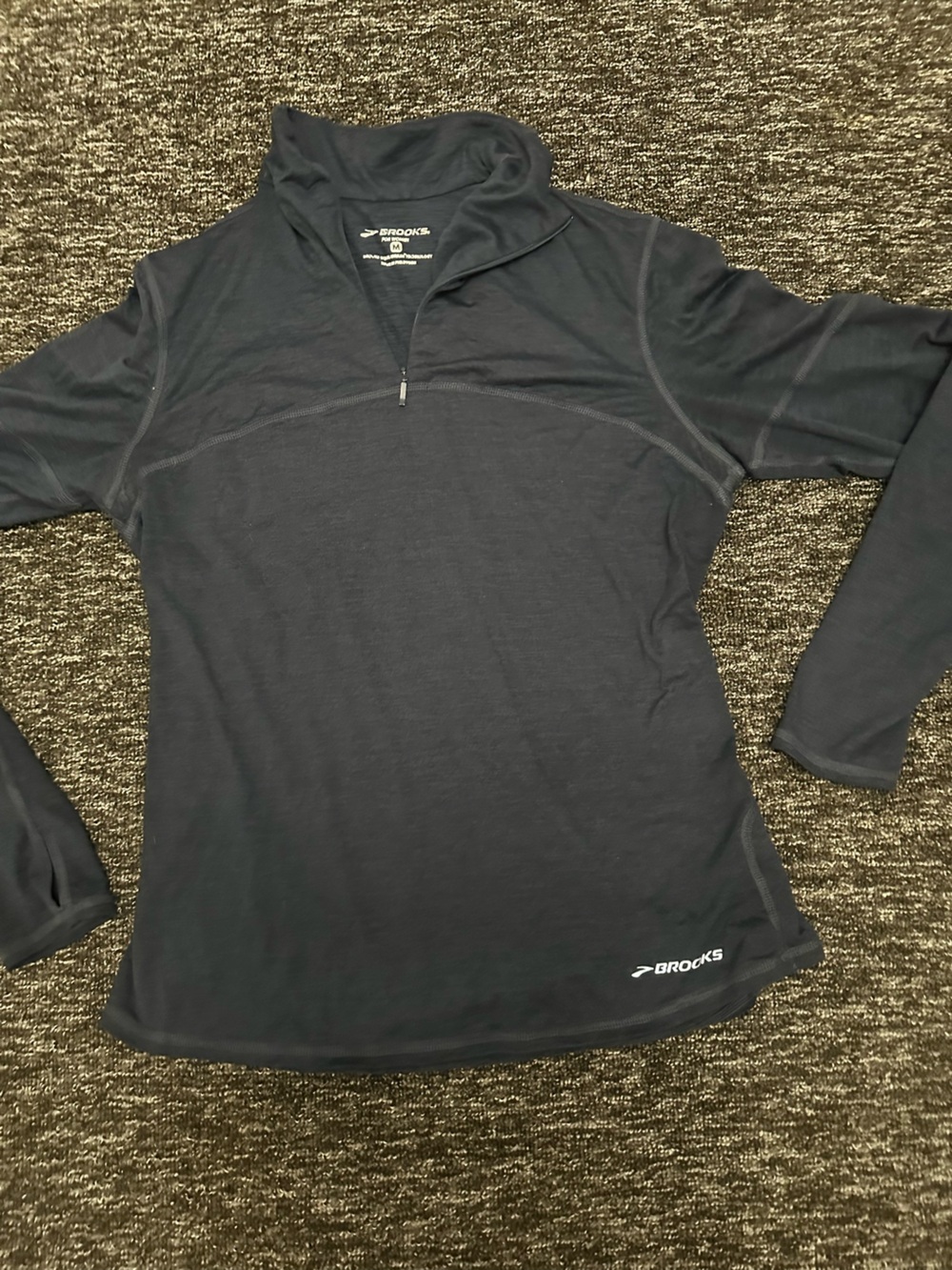 Brooks women’s Long Sleeve Performance Top - Black